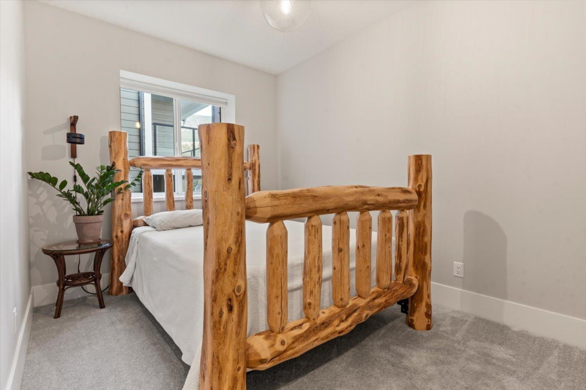 Front Yard Photo of 74 1880 Columbia Valley Road, Cultus Lake, BC