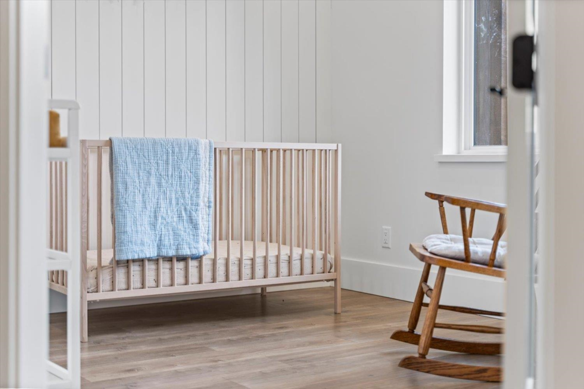 Laundry Room Photo of 74 1880 Columbia Valley Road, Cultus Lake, BC