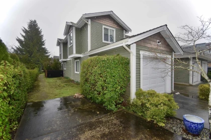 16 624 Shaw Road, Gibsons, BC, Gibsons — Townhouse for sale