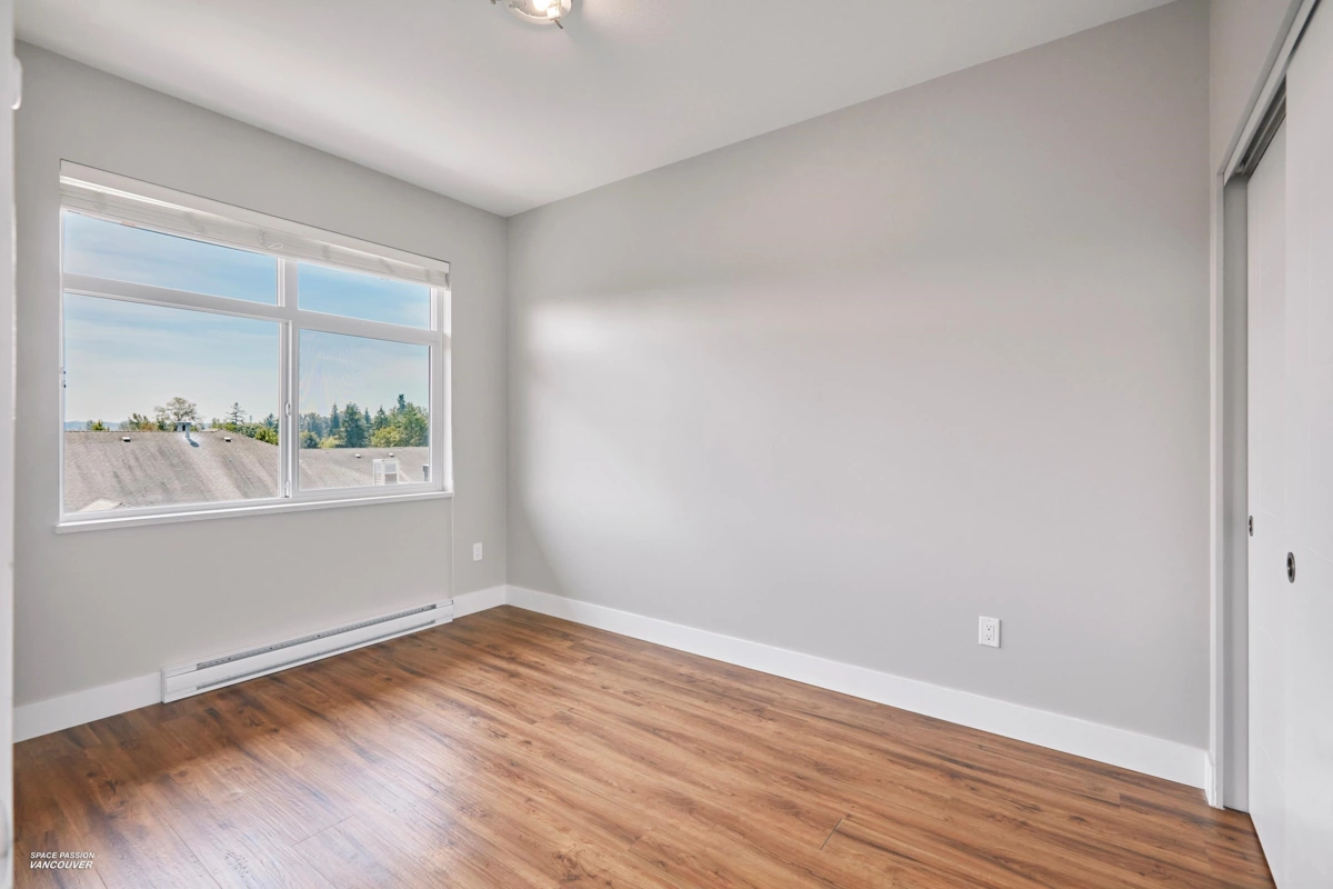 Entry Foyer Photo of 602 2495 Wilson Avenue, Port Coquitlam, BC