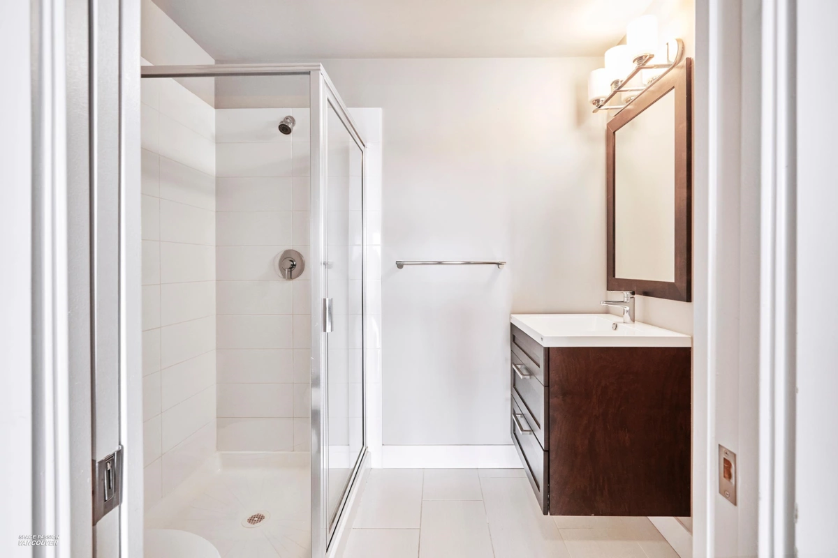 Mudroom Photo of 602 2495 Wilson Avenue, Port Coquitlam, BC