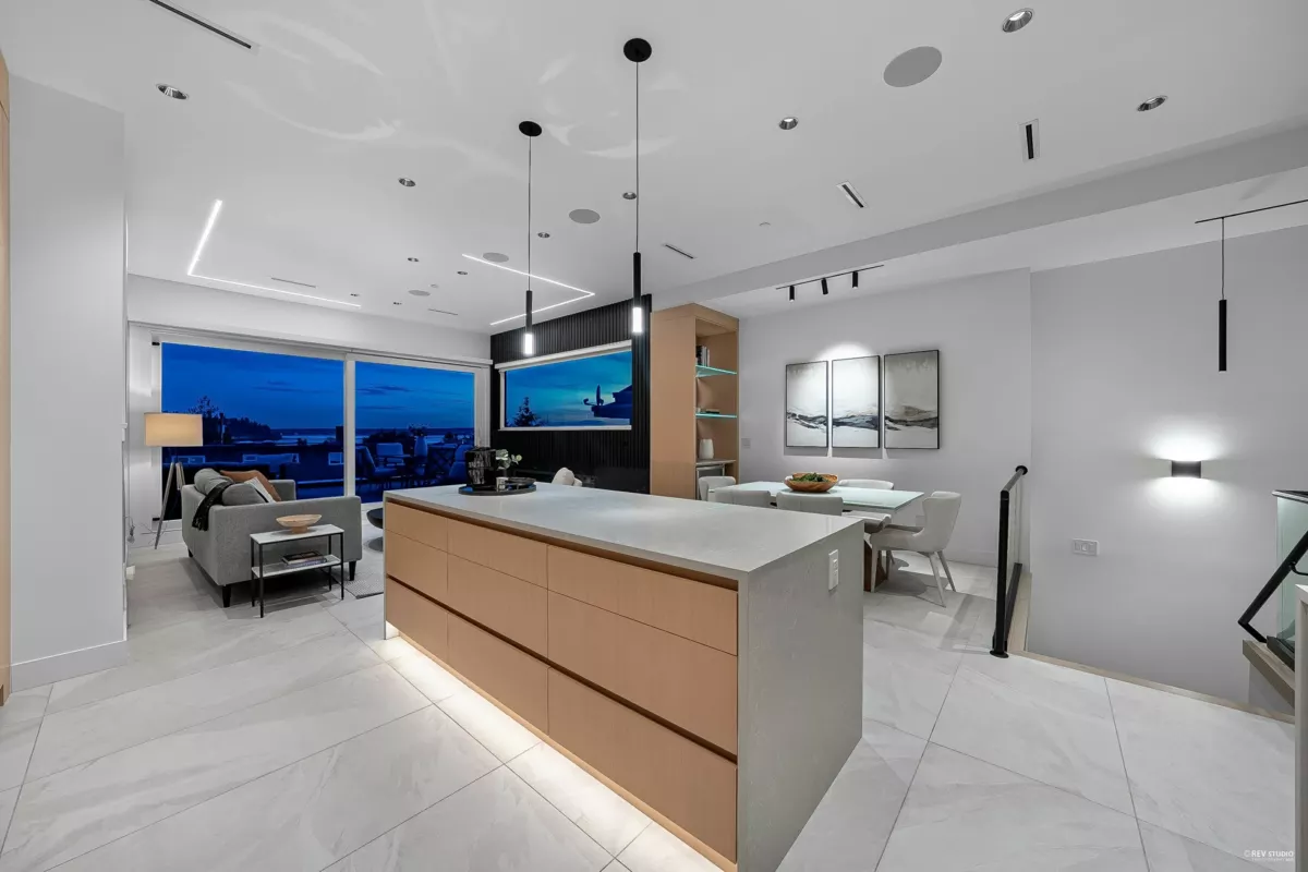 Guest Bathroom Photo of 1236 Duchess Avenue, West Vancouver, BC