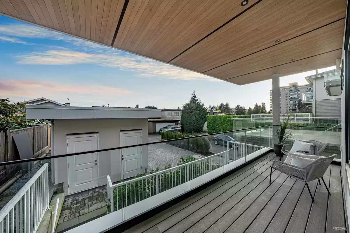 Mudroom Photo of 1236 Duchess Avenue, West Vancouver, BC
