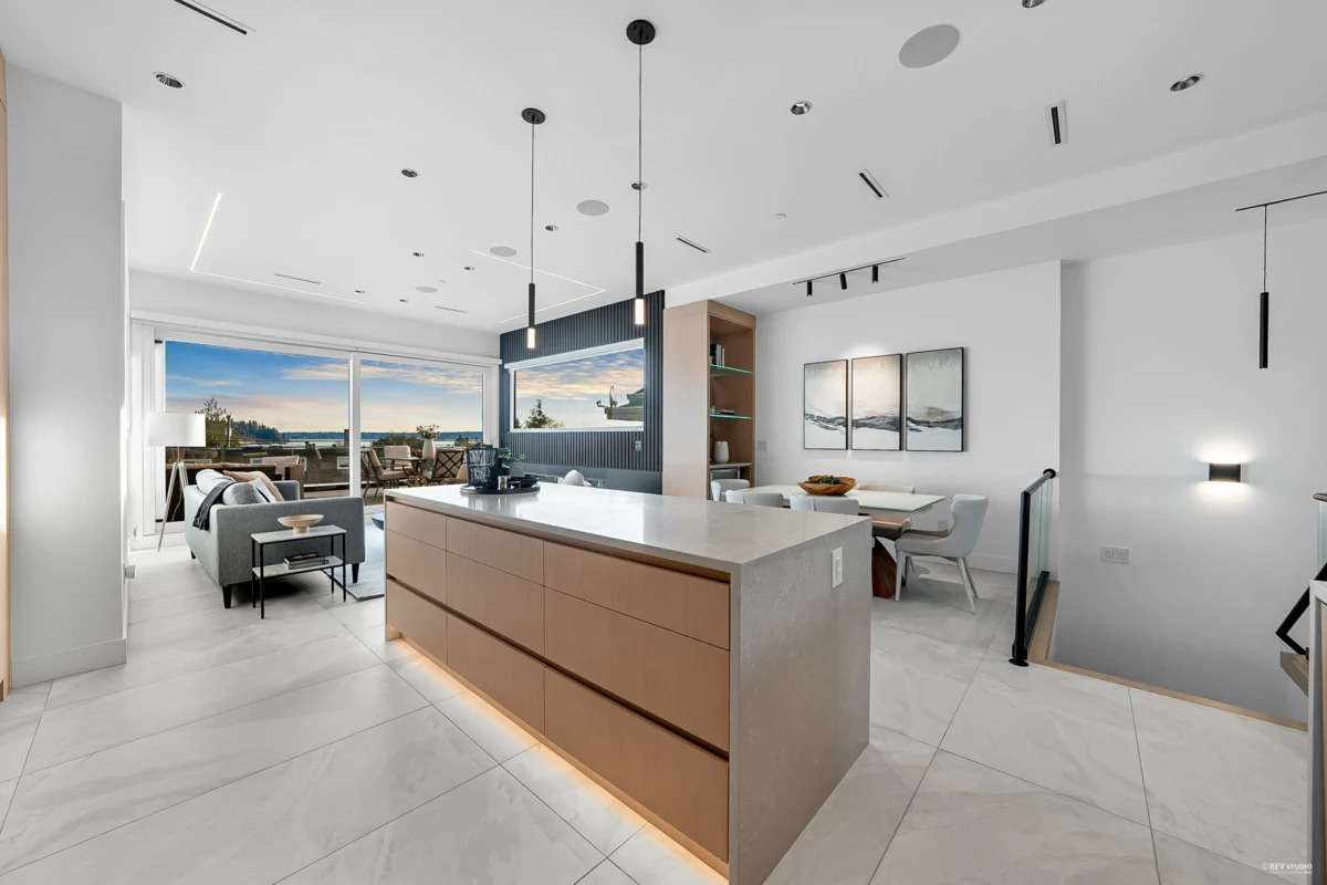 Outdoor Deck Photo of 1236 Duchess Avenue, West Vancouver, BC