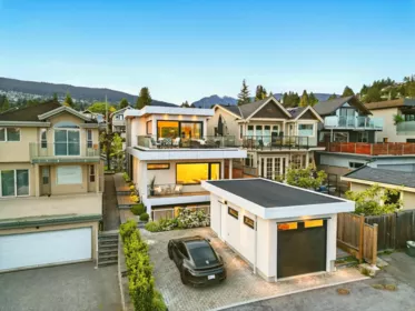 1236 Duchess Avenue, West Vancouver, BC