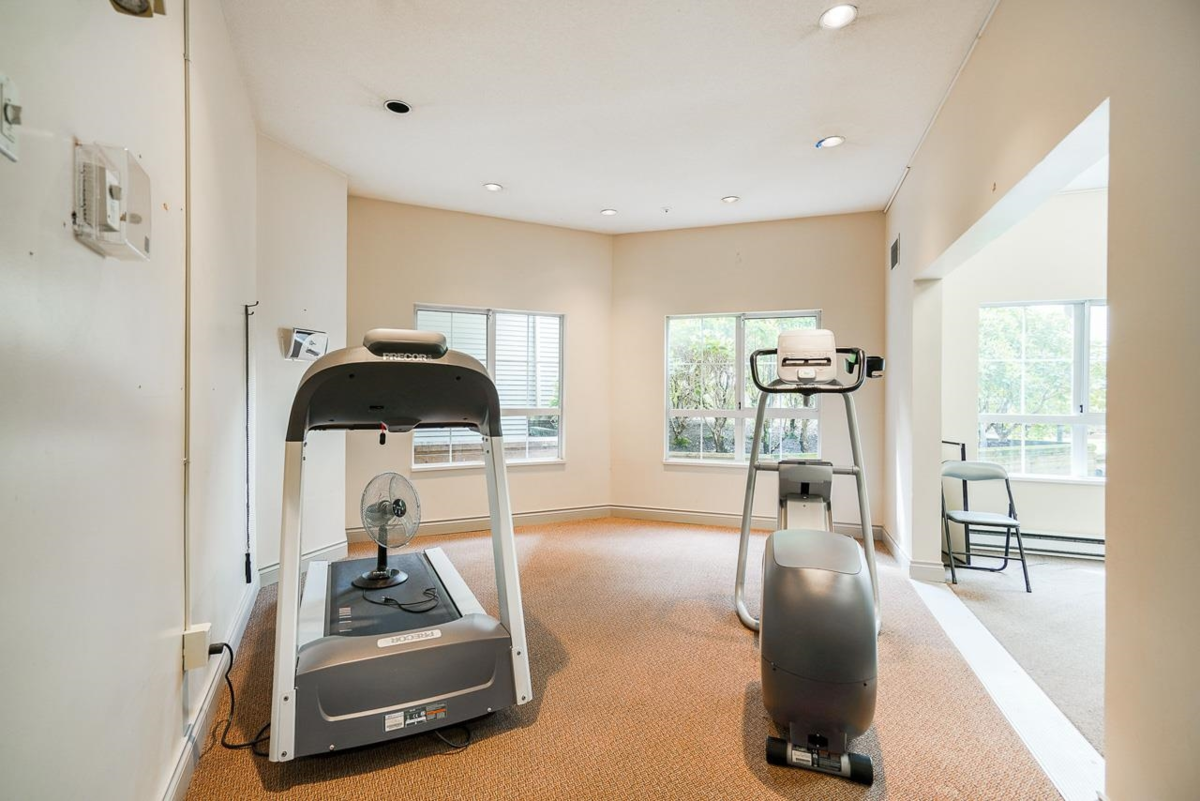 Staircase Photo of 303 2960 Princess Crescent, Coquitlam, BC