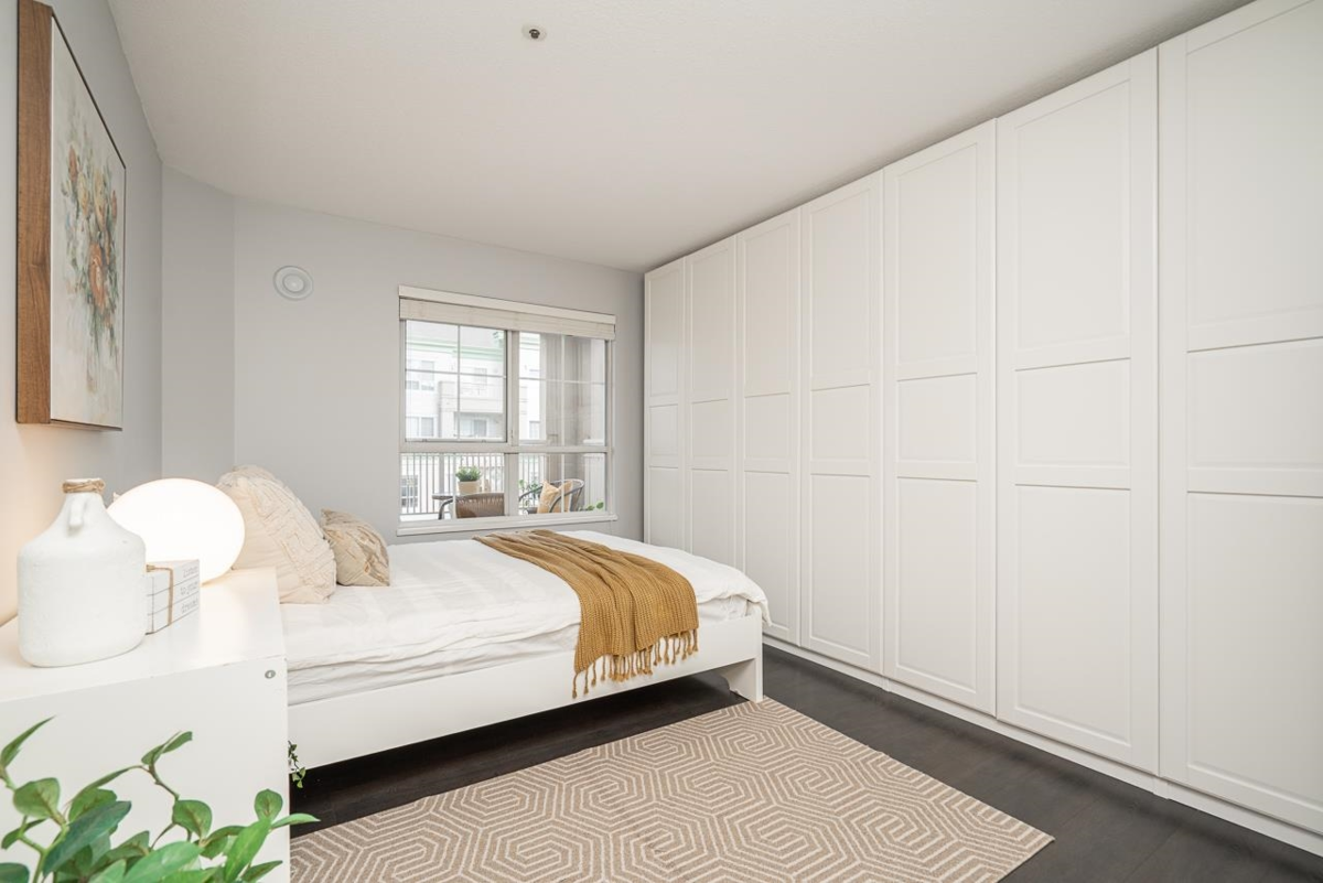 Walk-In Closet Photo of 303 2960 Princess Crescent, Coquitlam, BC