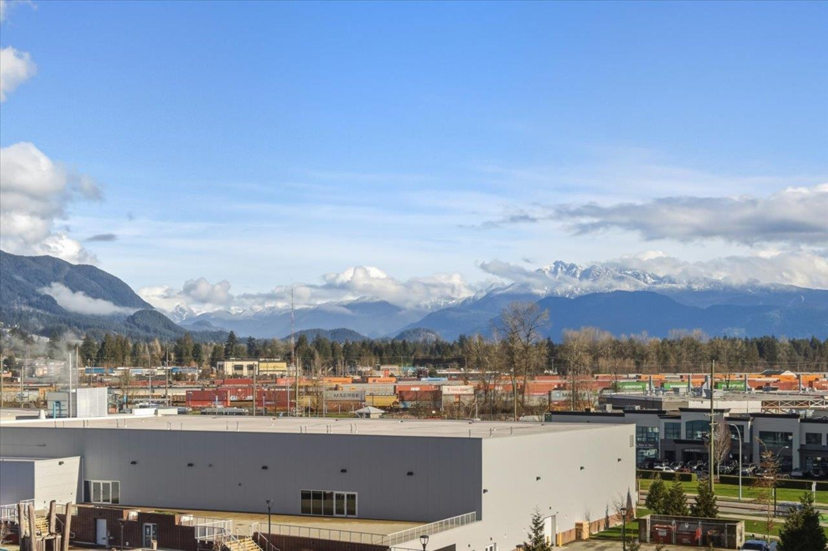 Garage Interior Photo of 4602 2180 Kelly Avenue, Port Coquitlam, BC