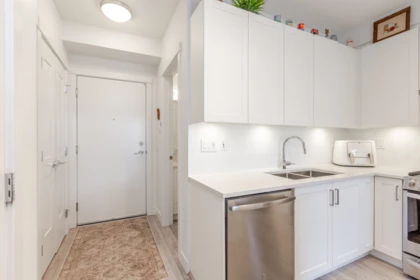 Primary Bathroom Photo of 303 20673 78 Avenue, Langley, BC