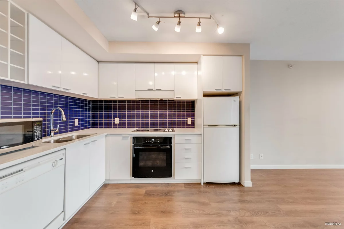 Dining Area Photo of 1209 131 Regiment Square, Vancouver, BC