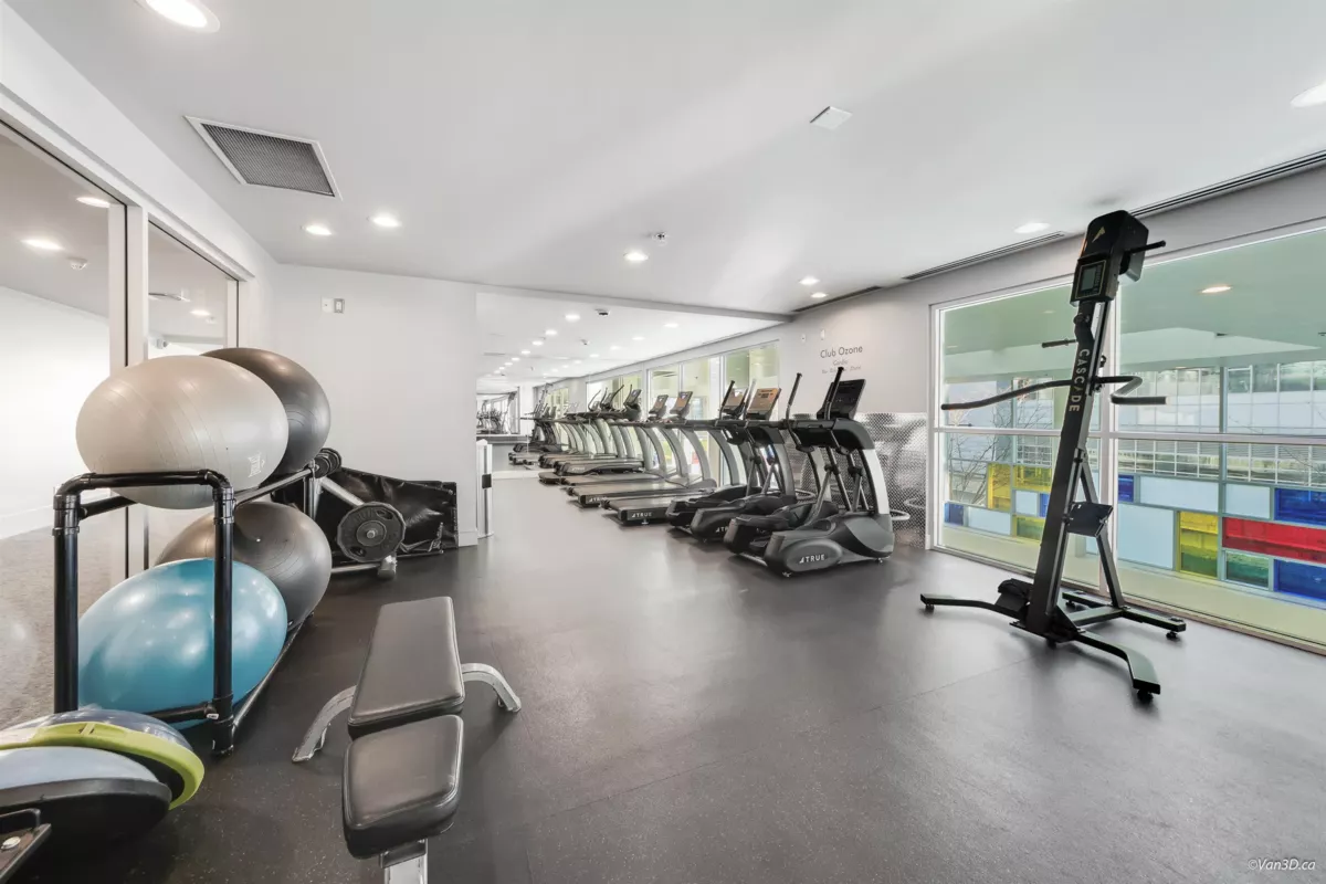 Entry Foyer Photo of 1209 131 Regiment Square, Vancouver, BC