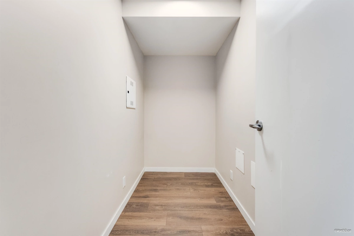 Guest Bathroom Photo of 1209 131 Regiment Square, Vancouver, BC