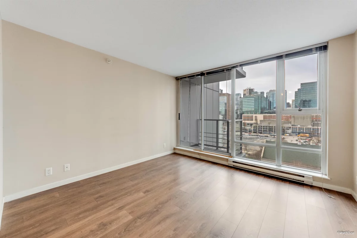 Primary Bathroom Photo of 1209 131 Regiment Square, Vancouver, BC