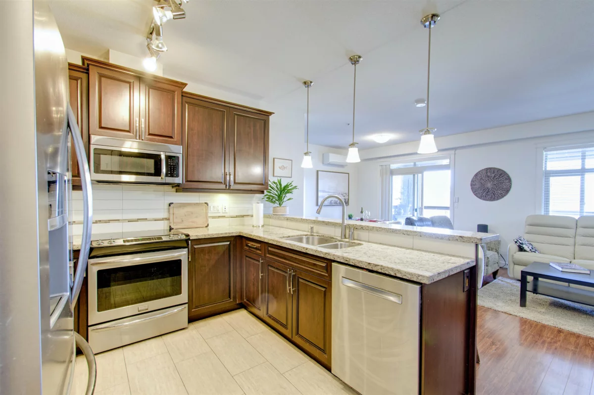 Dining Area Photo of 211 12655 190a Street, Pitt Meadows, BC