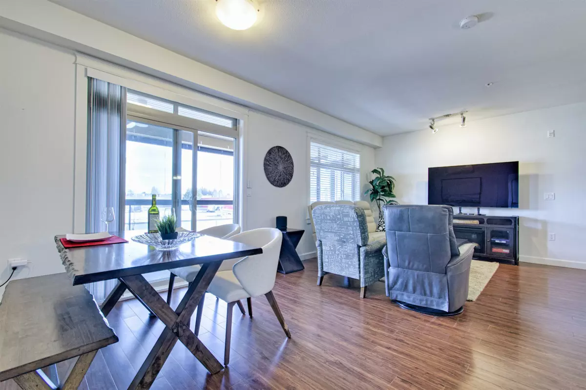 Living Room Photo of 211 12655 190a Street, Pitt Meadows, BC