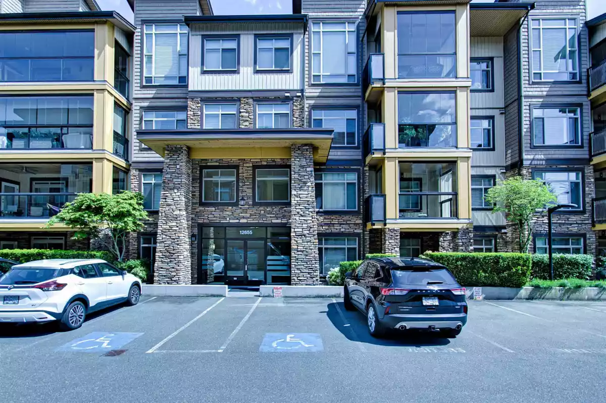 Mudroom Photo of 211 12655 190a Street, Pitt Meadows, BC