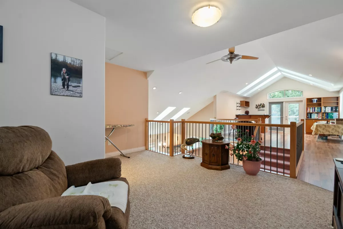 Powder Room Photo of 7955 Brookwood Place, Chilliwack, BC