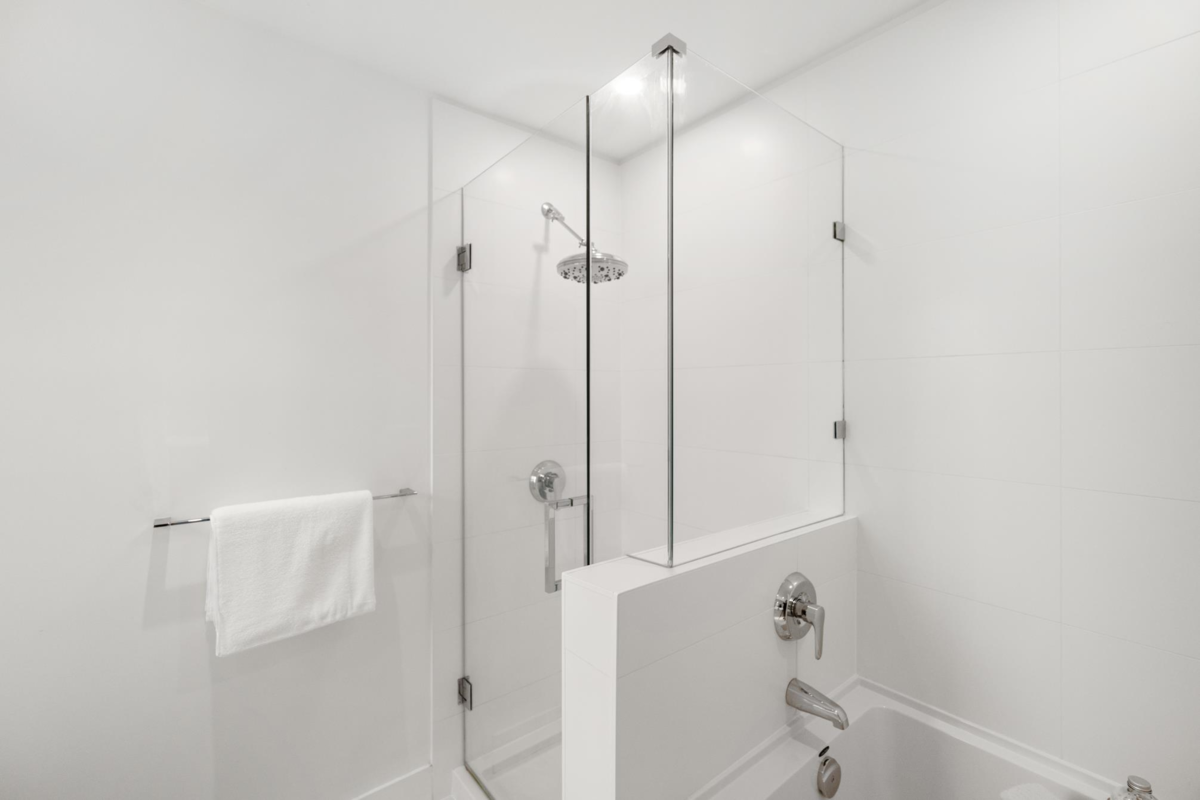 Bedroom 3 Photo of 16 3552 Victoria Drive, Coquitlam, BC