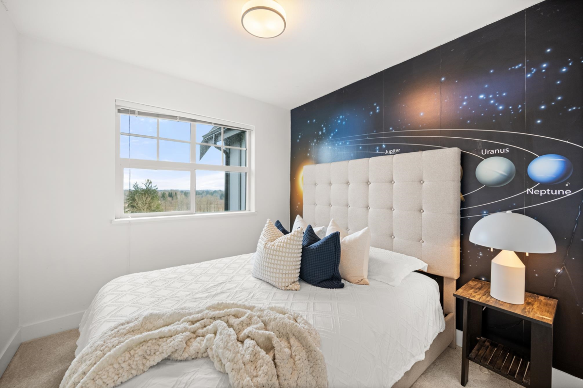 Guest Bathroom Photo of 16 3552 Victoria Drive, Coquitlam, BC