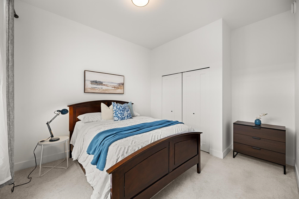 Hallway Photo of 16 3552 Victoria Drive, Coquitlam, BC