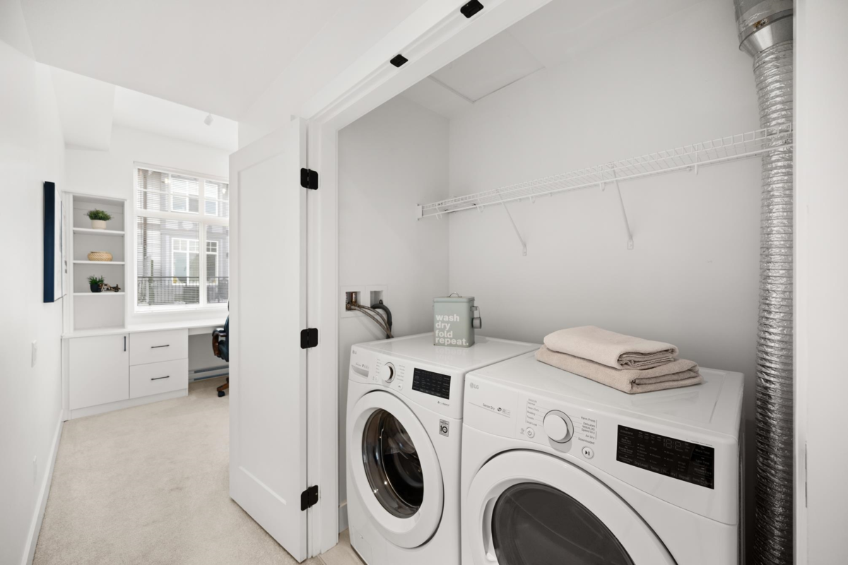 Laundry Room Photo of 16 3552 Victoria Drive, Coquitlam, BC