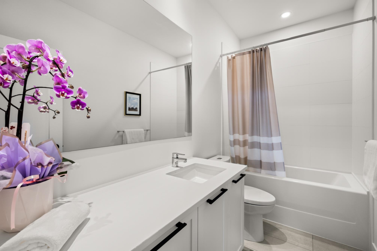 Loft / Bonus Room Photo of 16 3552 Victoria Drive, Coquitlam, BC