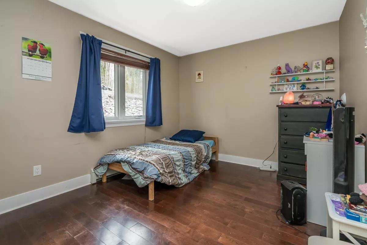 Walk-In Closet Photo of 13838 116 Avenue, Surrey, BC