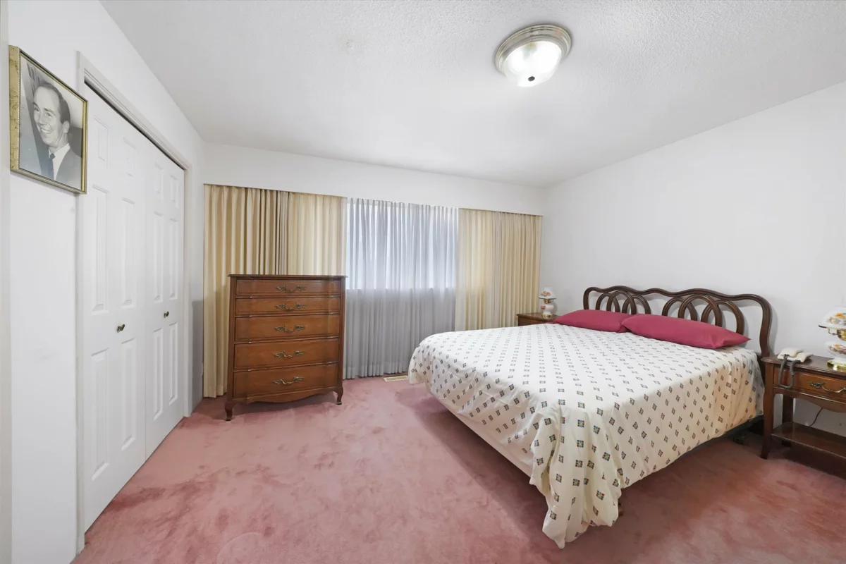 Basement Recreation Room Photo of 5320 Spruce Street, Burnaby, BC