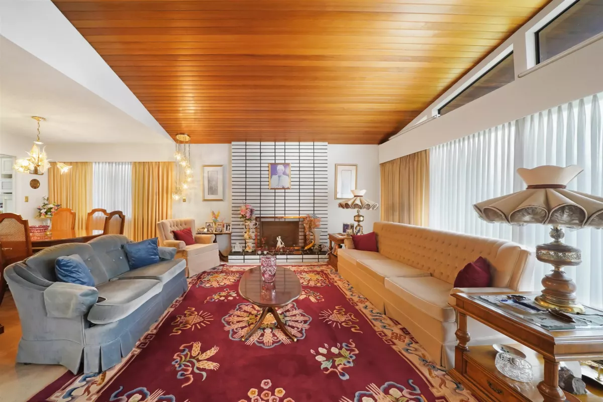 Hot Tub / Spa Photo of 5320 Spruce Street, Burnaby, BC