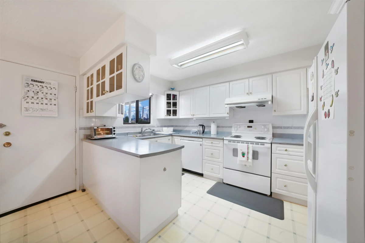 Outdoor Deck Photo of 5320 Spruce Street, Burnaby, BC