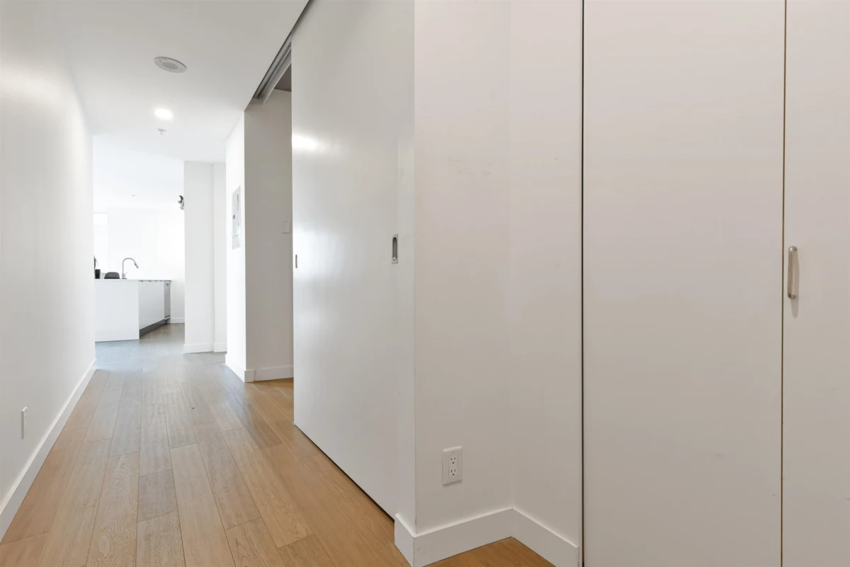 Guest Bathroom Photo of 1808 128 W Cordova Street, Vancouver, BC