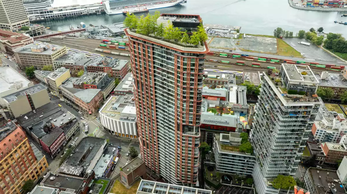 Hallway Photo of 1808 128 W Cordova Street, Vancouver, BC