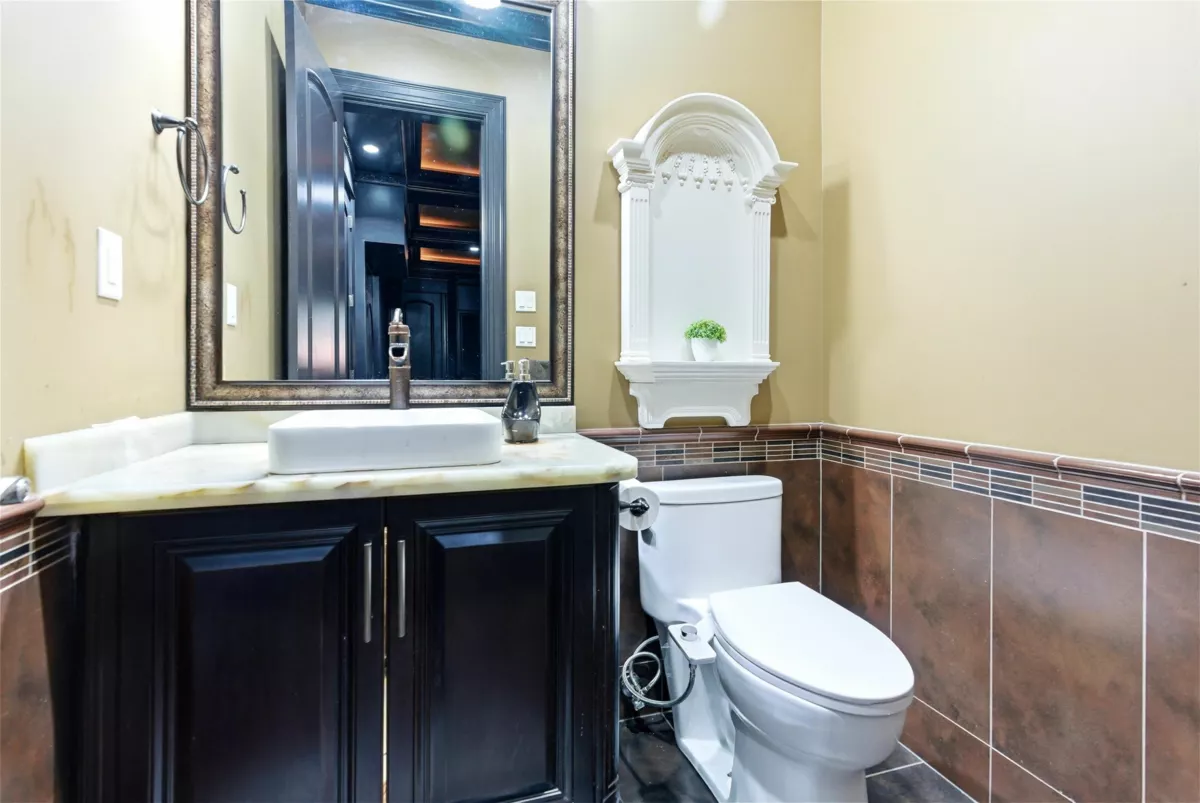 Hallway Photo of 21098 85 Avenue, Langley, BC