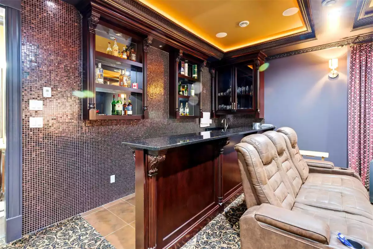 Primary Bathroom Photo of 21098 85 Avenue, Langley, BC