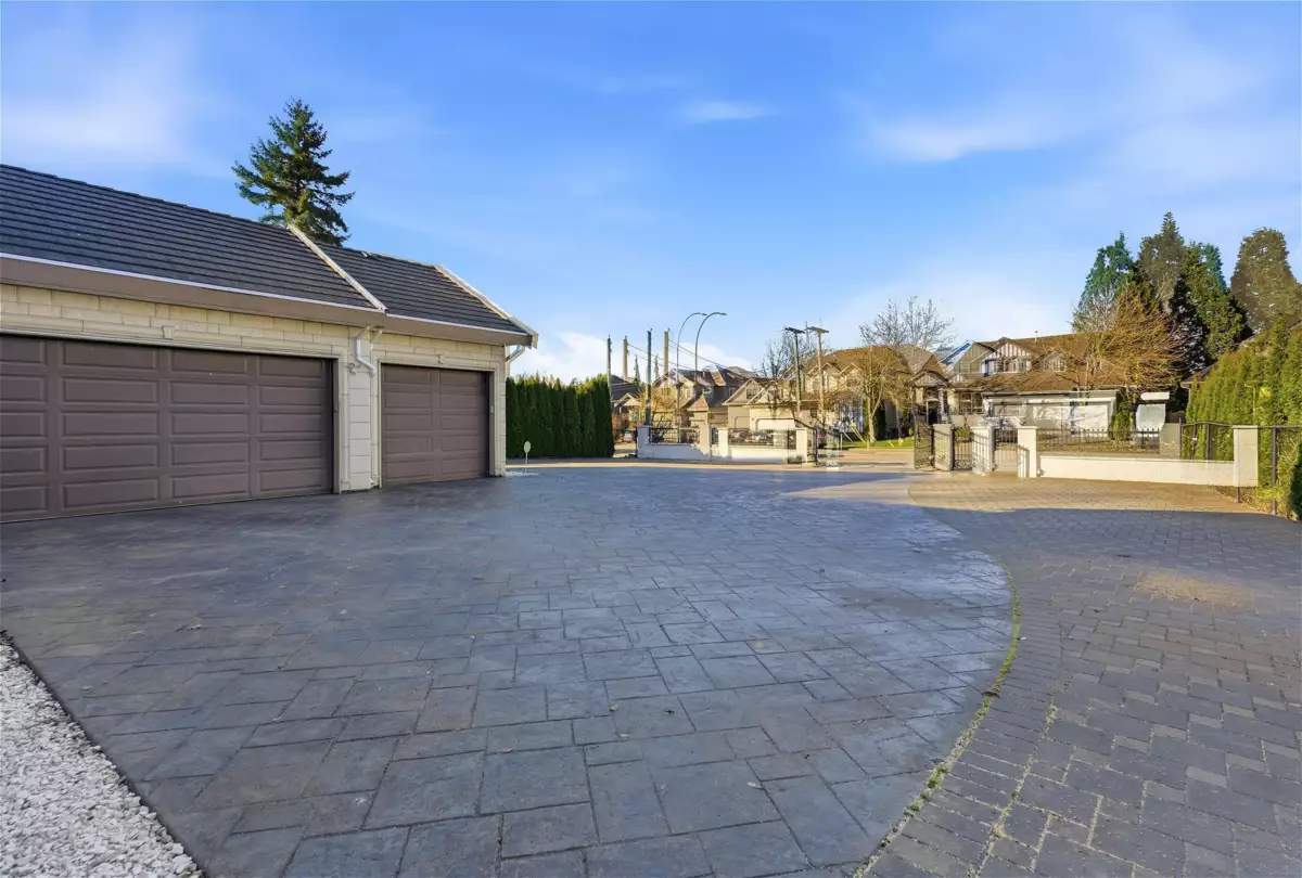 Swimming Pool Photo of 21098 85 Avenue, Langley, BC
