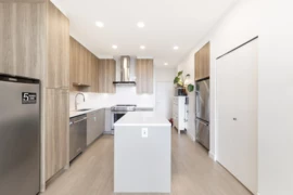 607 7588 16th Street, Burnaby, BC