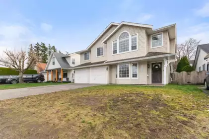 Aerial View of 44882 Cumberland Avenue, Chilliwack, BC