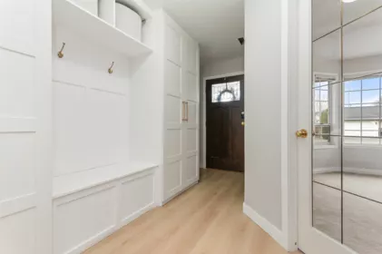 Walk-In Closet Photo of 44882 Cumberland Avenue, Chilliwack, BC