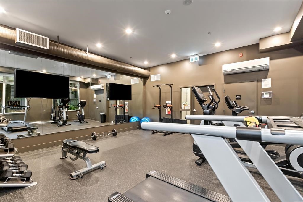 Garage Interior Photo of 4 9718 161a Street, Surrey, BC