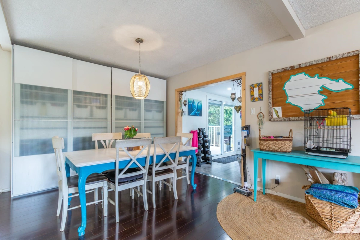 Pantry Photo of 33305 Lynn Avenue, Abbotsford, BC