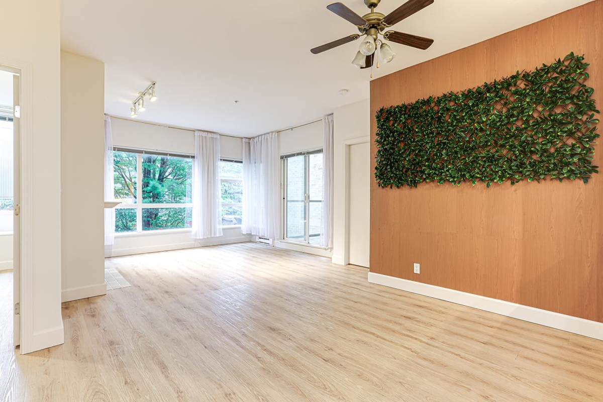 Primary Bathroom Photo of 211 6198 Ash Street, Vancouver, BC