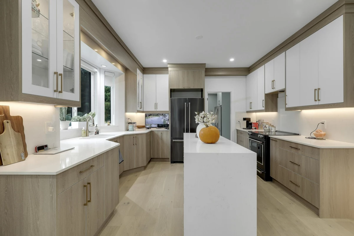 Primary Bedroom Photo of 18040 20 Avenue, White Rock, BC