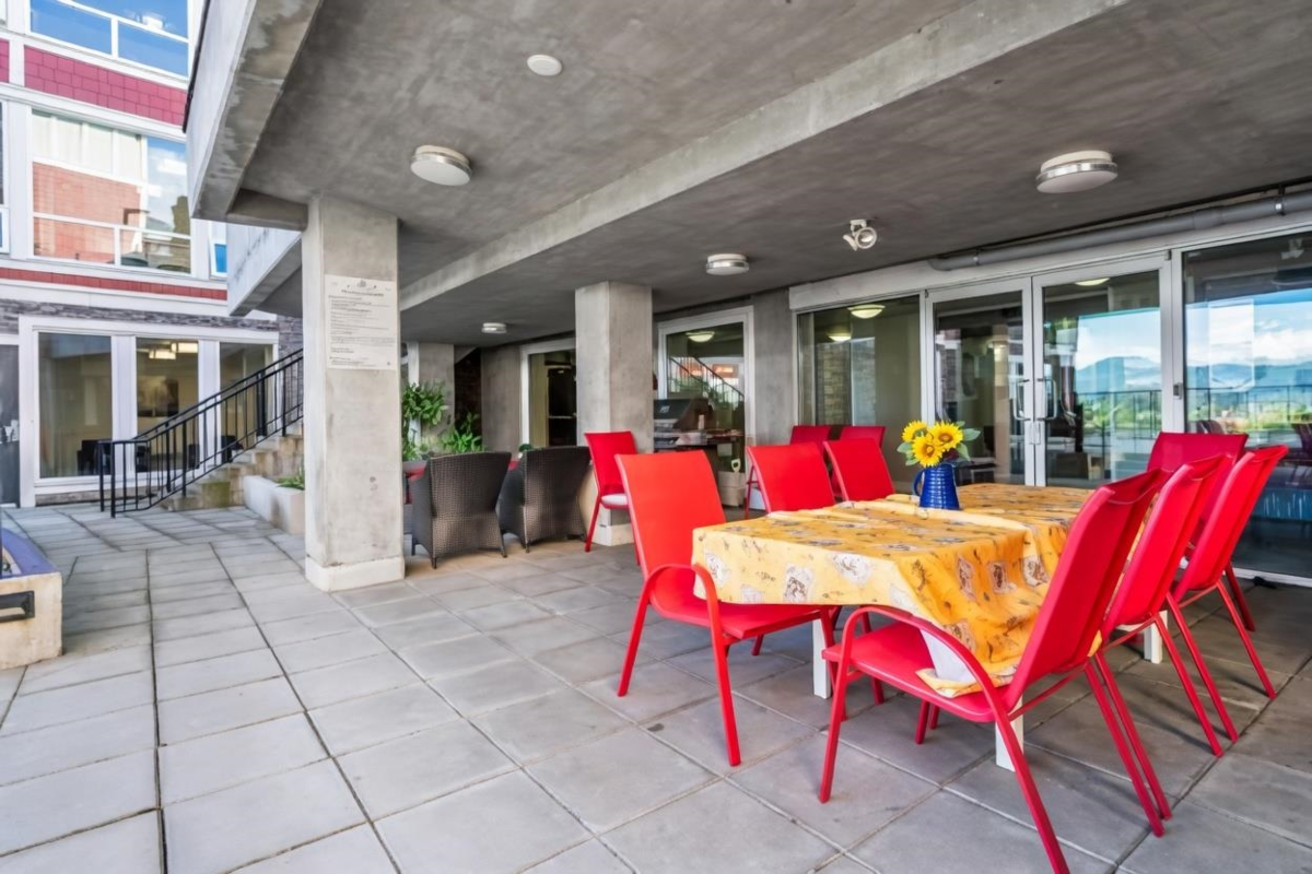 Hallway Photo of 408 2242 Whatcom Road, Abbotsford, BC