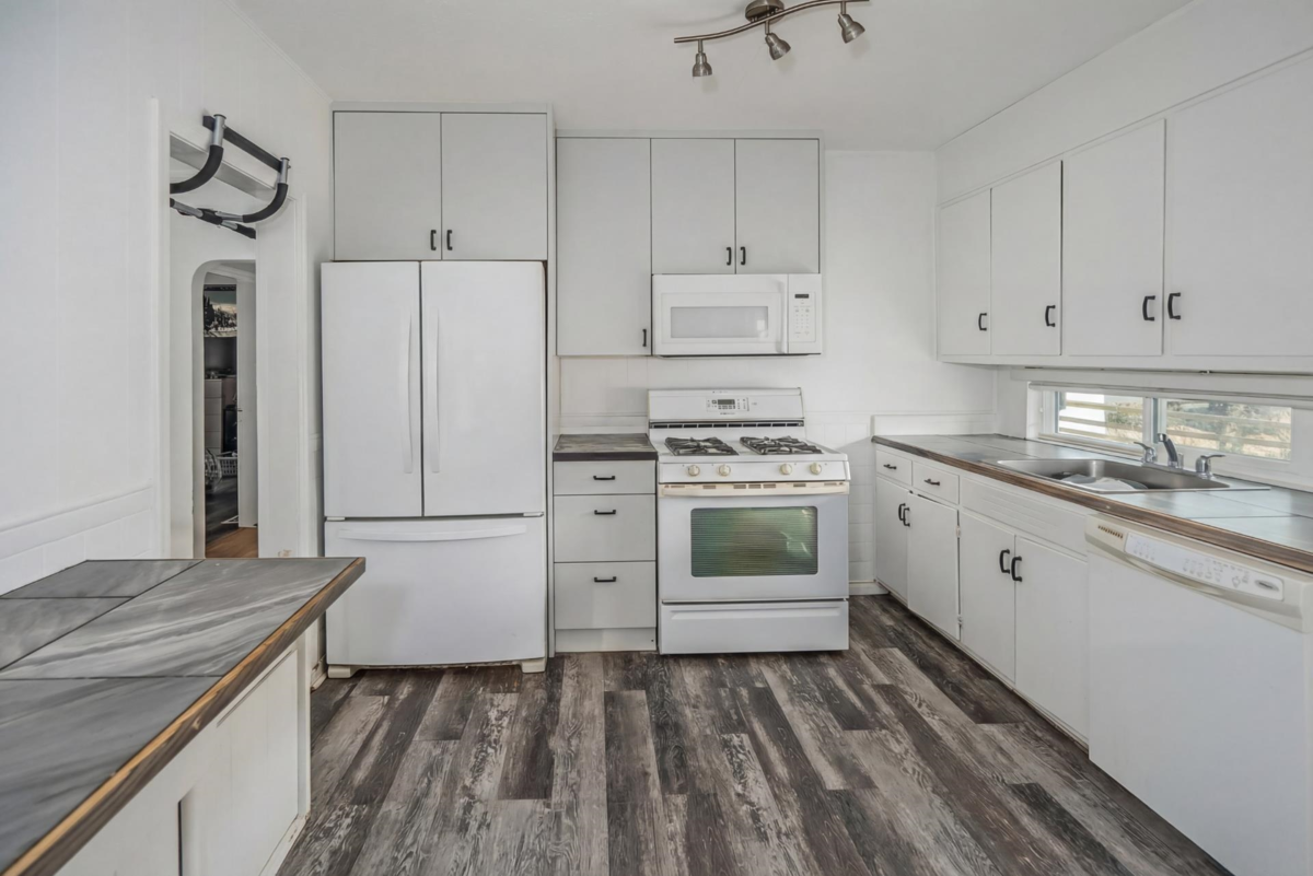 Bedroom 3 Photo of 621 Water Avenue, Hope, BC