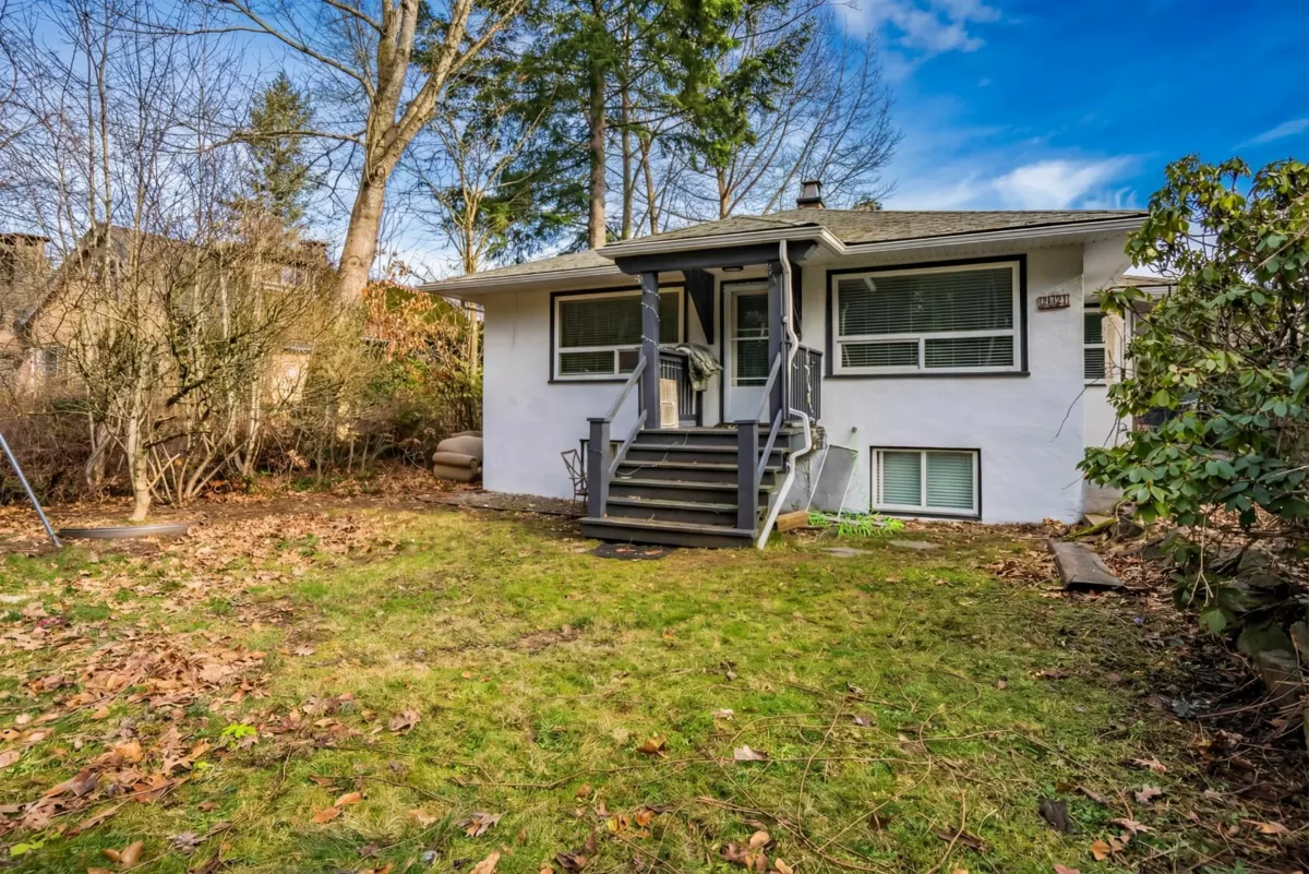 Exterior Rear Photo of 621 Water Avenue, Hope, BC