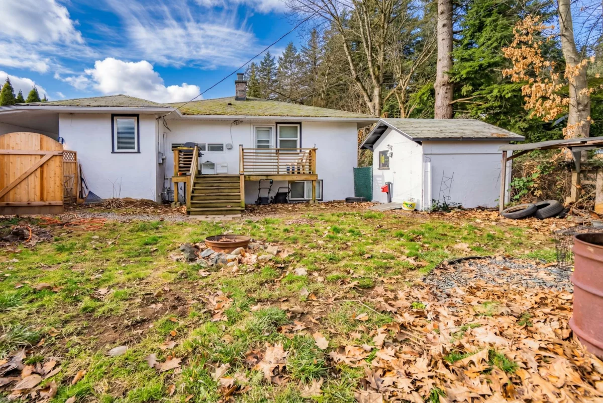 Garden / Landscaping Photo of 621 Water Avenue, Hope, BC