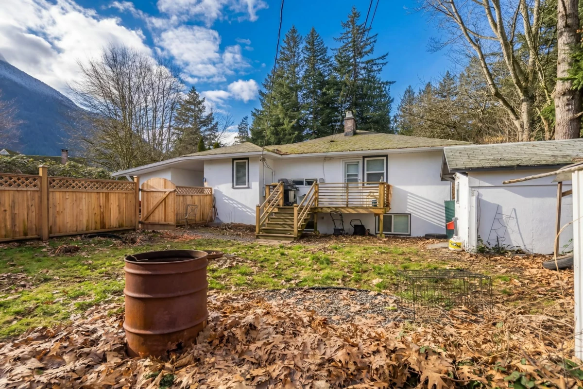 Hot Tub / Spa Photo of 621 Water Avenue, Hope, BC