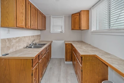 Basement Recreation Room Photo of 621 Water Avenue, Hope, BC
