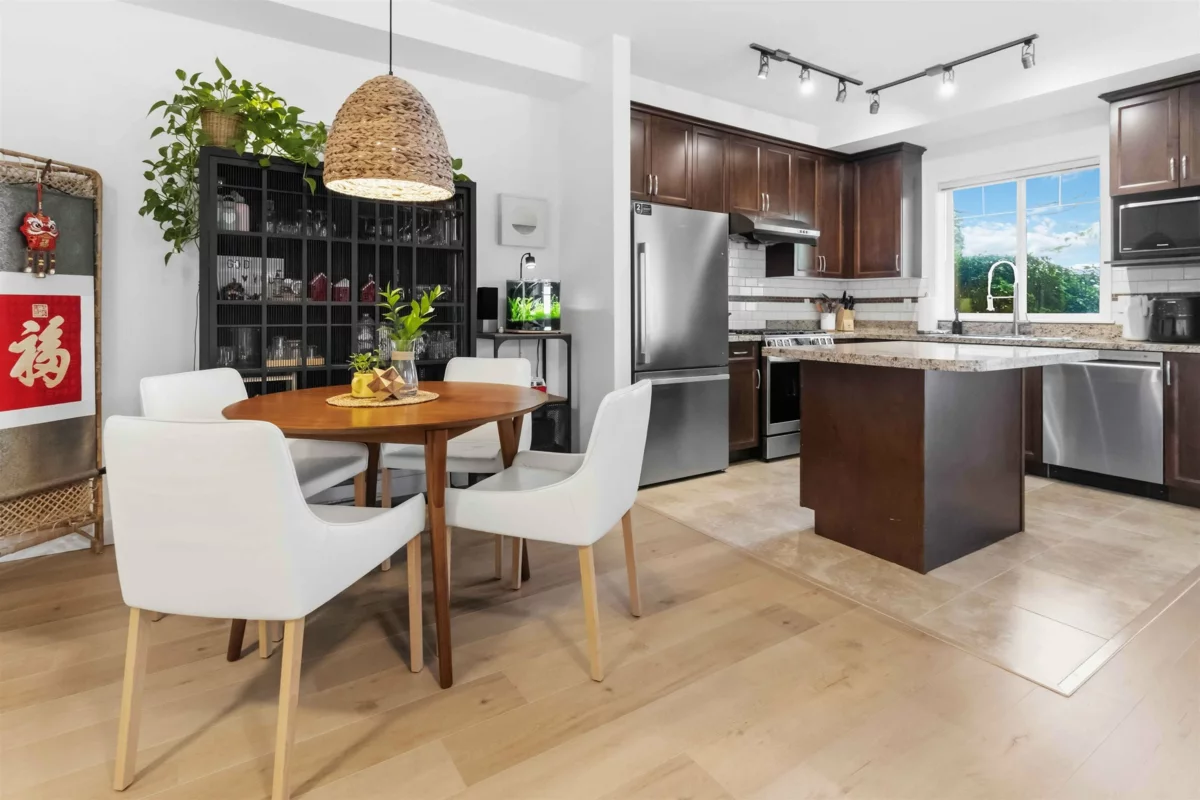 Kitchen Island Photo of 18 11393 Steveston Highway, Richmond, BC