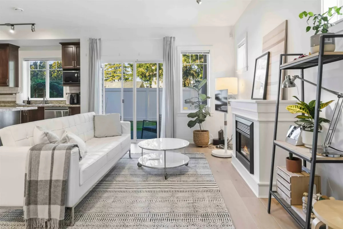 Living Room Photo of 18 11393 Steveston Highway, Richmond, BC